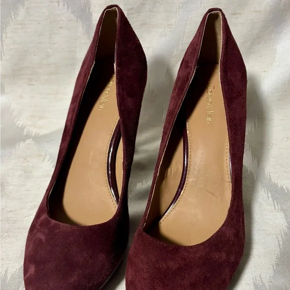 Calvin Klein Shoes Paulette wine Suede Pumps heels 7.5 - Picture 2 of 13